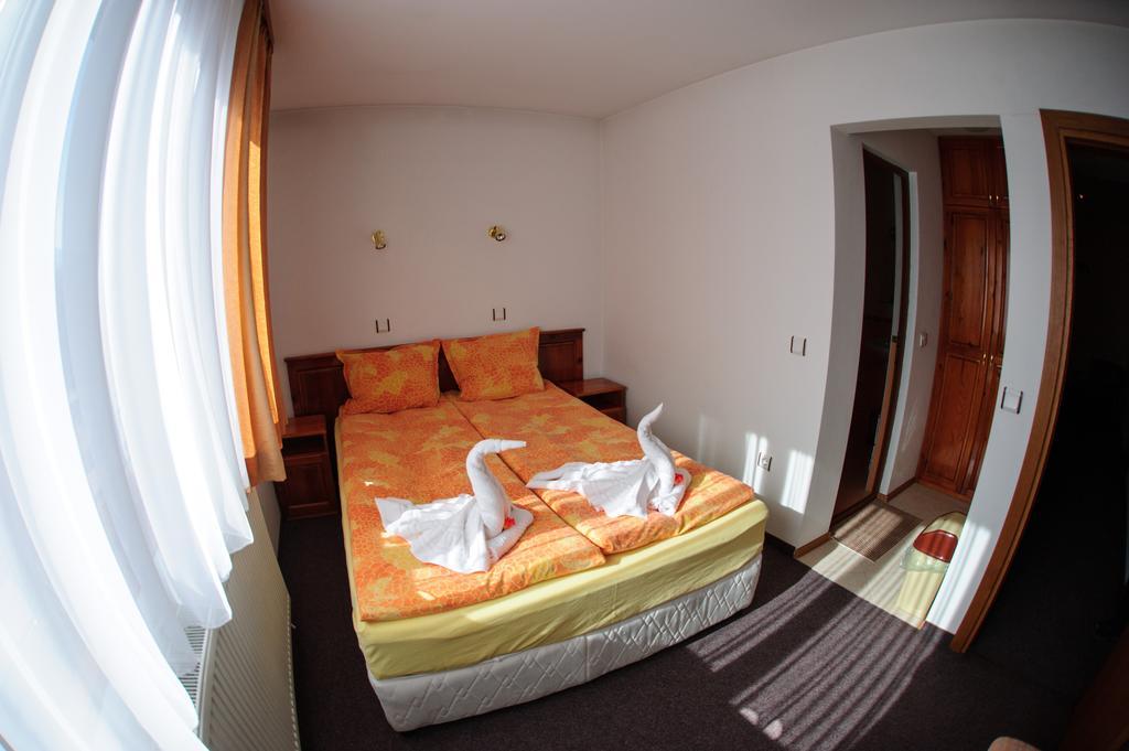 Family Hotel Nadejda Bansko Pokoj fotografie